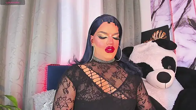 Missisabella_ Show in webcam