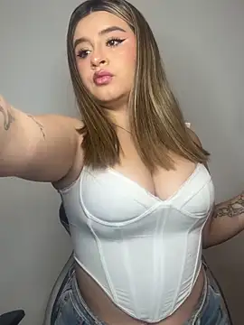 SaraBraun_ élő XXX-chatje