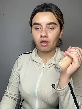 SaraBraun_: απευθείας συνομιλία ΧΧΧ