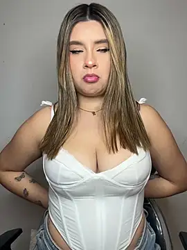 Czat XXX na żywo – SaraBraun_