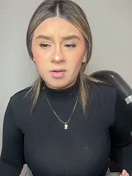 SaraBraun_ Chat XXX in diretta