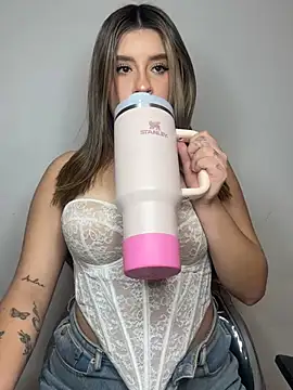 SaraBraun_'s Live XXX Chat