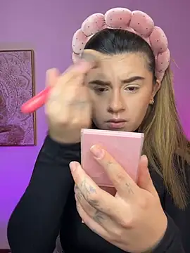 XXX chat uživo modela SaraBraun_