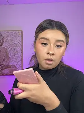 SaraBraun_ live XXX chat