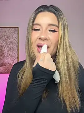 SaraBraun_ Chat XXX in diretta