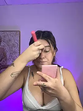 Онлайн чат XXX SaraBraun_