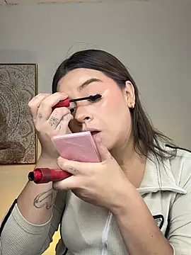 Chat +18 de SaraBraun_ ao vivo