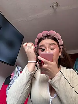 Chat +18 de SaraBraun_ ao vivo