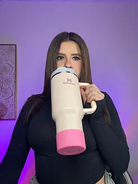 SaraBraun_ Chat XXX in diretta