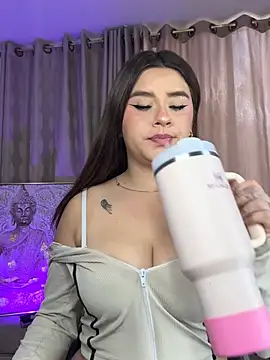 Živý XXX chat SaraBraun_