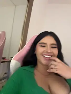 Chat XXX en directo de SaraBraun_