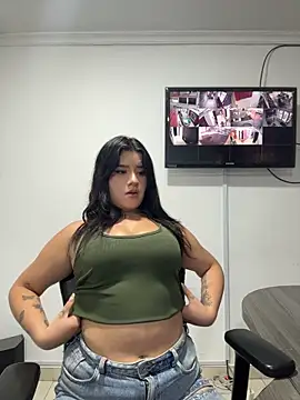 צ'אט XXX בשידור חי של SaraBraun_