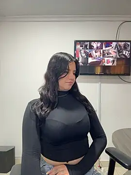 Chat XXX en directo de SaraBraun_