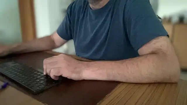 EnolicDenture's Webcam Show