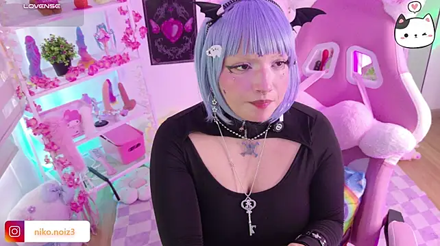 Noisy_doll's Webcam Show