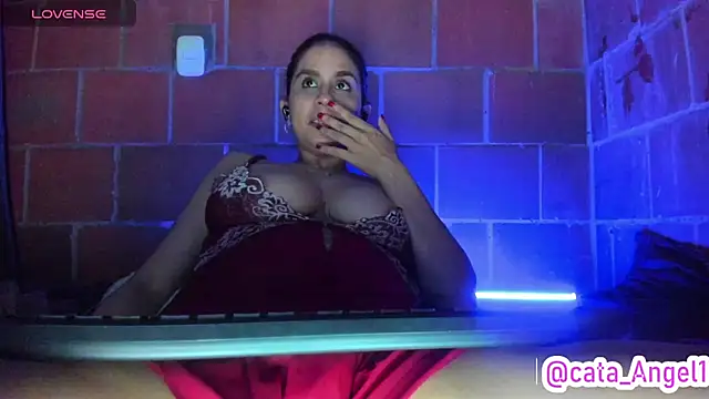 Cata-angel Live XXX Chat