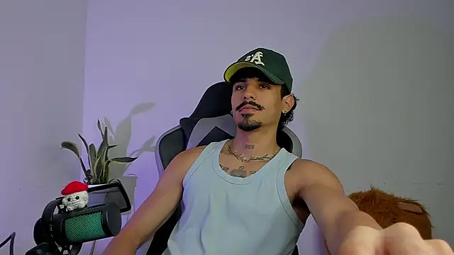 Lukeetaylor's Webcam Show