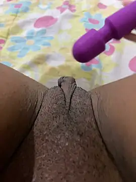 Show de SuaAmanteKente na webcam