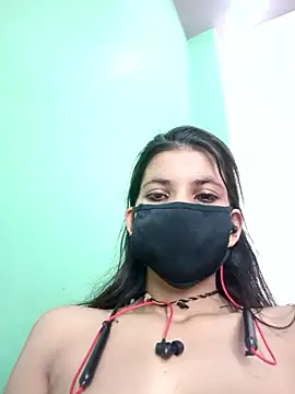 Aafreen_36's Live Chat Room