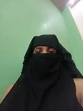 הופעת וובקאם של Aafreen_36