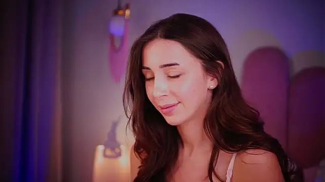ElsaYoung Adlı Modelin Canlı XXX Sohbeti