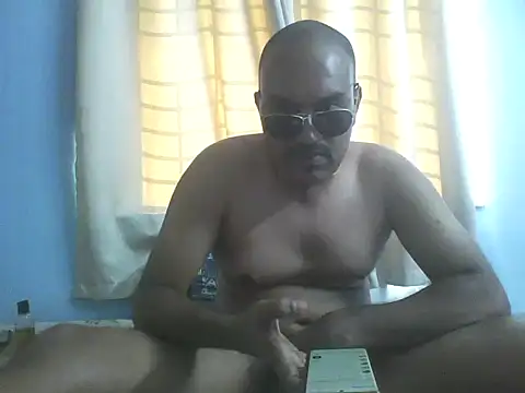 AlexNaidu 即時 XXX 聊天
