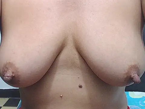 Chat XXX en directo de tamara_hottt