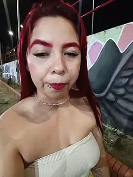 Show modela KathaDanger na web-kameri