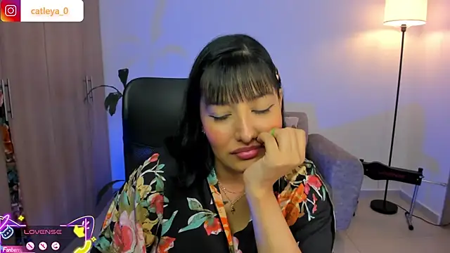 Chat +18 de catleya_0 ao vivo
