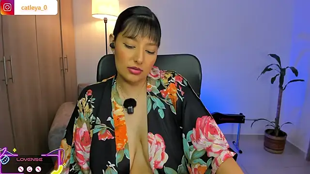 XXX chat uživo modela catleya_0