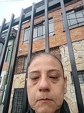 Chat +18 de sasi_luna ao vivo
