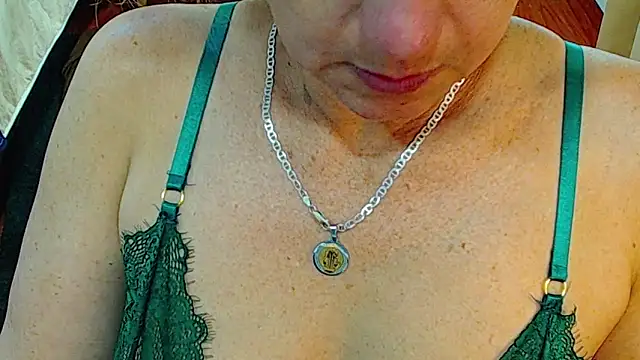 sasi_luna Chat XXX live