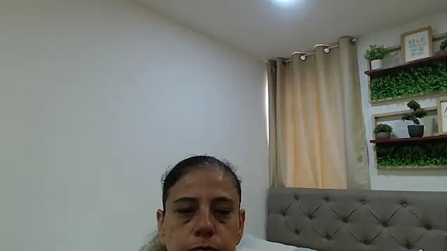 Chat XXX en directo de sasi_luna