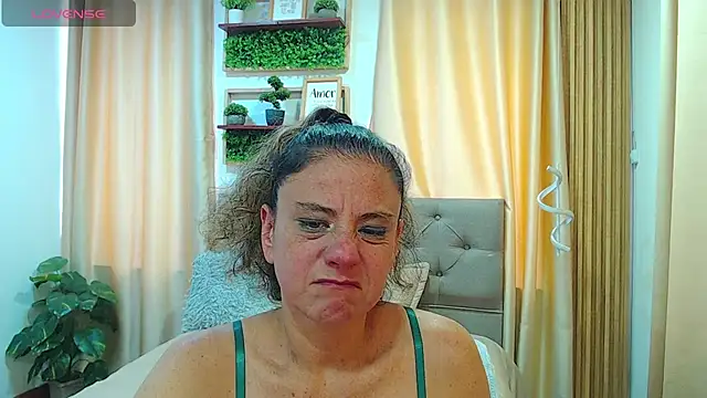 sasi_luna Adl ı Modelin Canlı XXX Sohbeti
