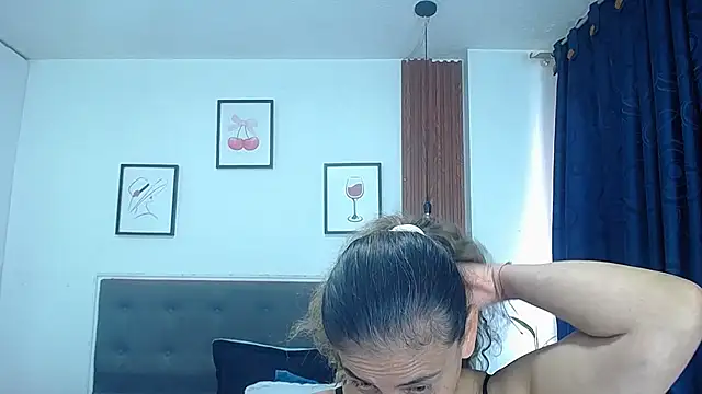 sasi_luna Adlı Modelin Canlı XXX Sohbeti