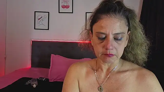 sasi_luna Chat XXX live