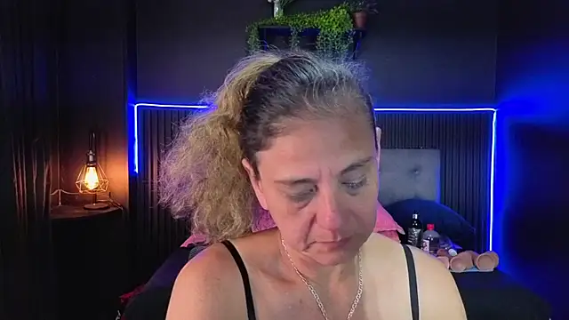 sasi_luna Chat XXX in diretta