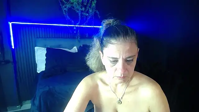 sasi_luna Adlı Modelin Canlı XXX Sohbeti