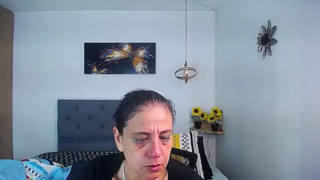 Chat +18 de sasi_luna ao vivo