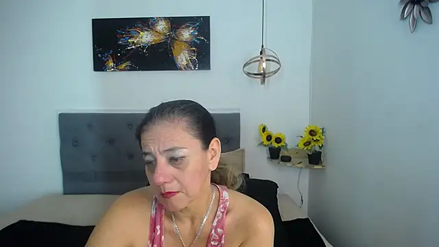 sasi_luna's Webcam Show