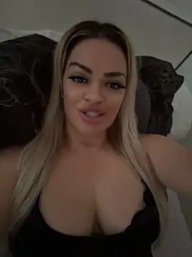 Pandora_west – webcam-show