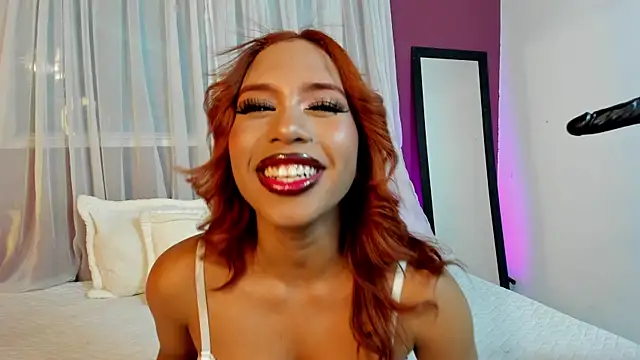 Nicole_Brown1126 élő XXX-chatje