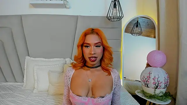 Nicole_Brown1126 Adlı Modelin Web Kamerası Şovu