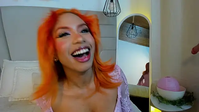 Nicole_Brown1126 Adlı Modelin Web Kamerası Şovu