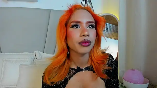 Pokazy przed kamerką – Nicole_Brown1126