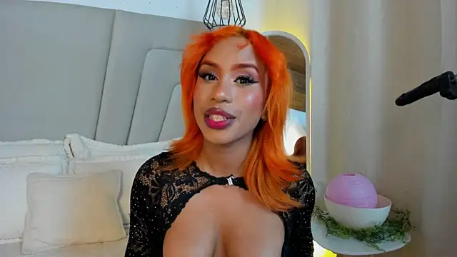 Nicole_Brown1126のウェブカメラショー