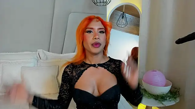 Nicole_Brown1126 网络视讯表演