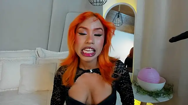 Nicole_Brown1126 网络视讯表演