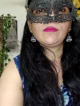 แชท XXX สดของ BhabhiPooja69