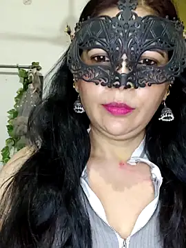 BhabhiPooja69 Adlı Modelin Canlı XXX Sohbeti